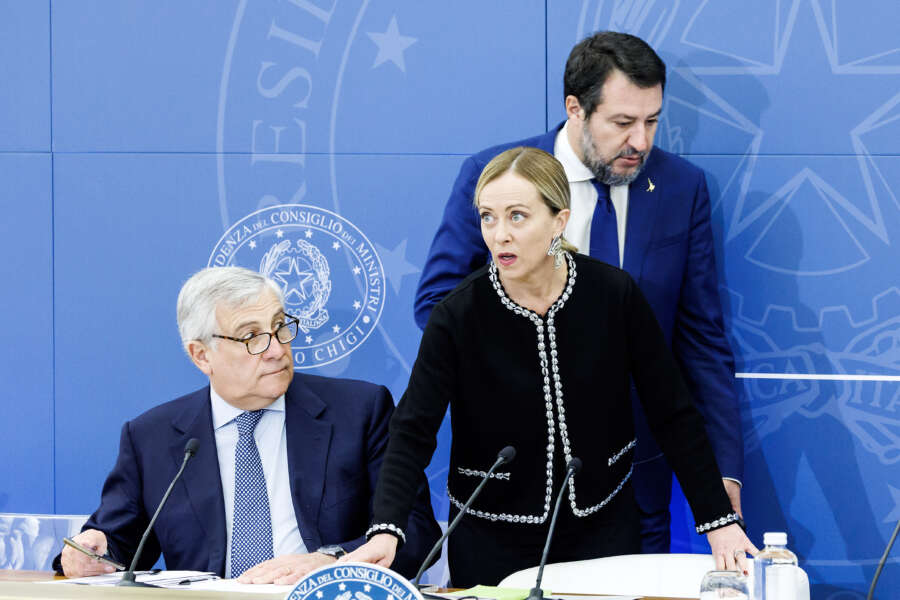 Foto Roberto Monaldo / LaPresse
03-11-2023 Roma 
Politica
Palazzo Chigi – Conferenza stampa al termine del Consiglio dei ministri
Nella foto Antonio Tajani, Giorgia Meloni, Matteo Salvini

03-11-2023 Rome (Italy)
Politica
Chigi palace – Press conference at the end of the Council of minister 
In the pic  Antonio Tajani, Giorgia Meloni, Matteo Salvini