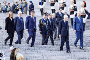 Il presidente del Consiglio Giorgia Meloni, il presidente del Senato Ignazio La Russa, il presidente della Camera Lorenzo Fontana e il presidente della Repubblica Sergio Mattarella durante la cerimonia all’Altare della Patria per il 79mo anniversario della Liberazione. Roma, Giovedì, 25 aprile 2024 (Foto Roberto Monaldo / LaPresse)

Prime Minister Giorgia Meloni, president of the Senate Ignazio La Russa, president of the Chamber of deputies Lorenzo Fontana and the president of the Republic Sergio Mattarella during the ceremony at the Altar of the Fatherland for the 79th anniversary of the Liberation. Rome, Thursday, April 25, 2024 (Photo by Roberto Monaldo / LaPresse)