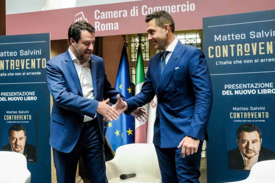 Salvini prova a tenersi stretto Vannacci, al generale il 40% delle candidature Lega. Forza Italia, il leader è in famiglia