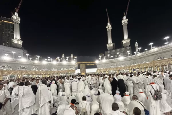 A La Mecca i pellegrini muoiono dal caldo: la strage dell’Hajj colpisce oltre 1000 fedeli