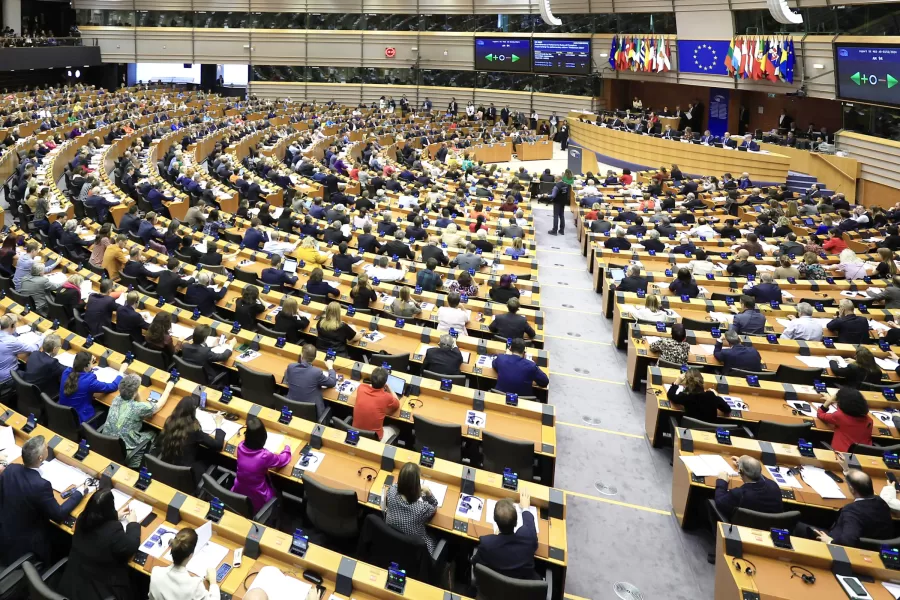 Europee, il nuovo Parlamento non è ancora nato ma ha già gli arretrati: 63 proposte in attesa di dibattimento