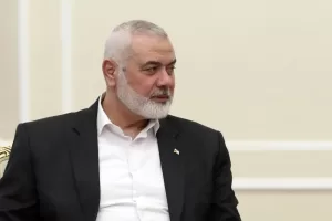 Chi era Ismail Haniyeh, la teoria sull’assassinio di bambini e donne e i vent’anni in carcere. La morte con un colpo a freddo preferito al veleno