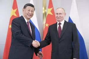 “Età dell’oro tra Russia e Cina”, le rassicurazioni di Putin ad Astana, ma non tutto luccica. Ed Erdogan media tra Ucraina e Russia