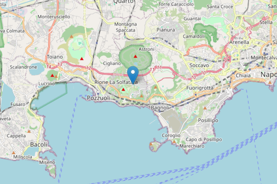 Terremoto A Napoli, Tremano I Campi Flegrei: Scossa Di Magnitudo 3.6 ...