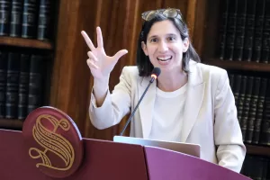 “Ho ceduto il voto a mio figlio 16enne e mi ha salvato dall’astensione”. Lettera aperta di un cattolico inquieto a Elly Schlein e al Pd