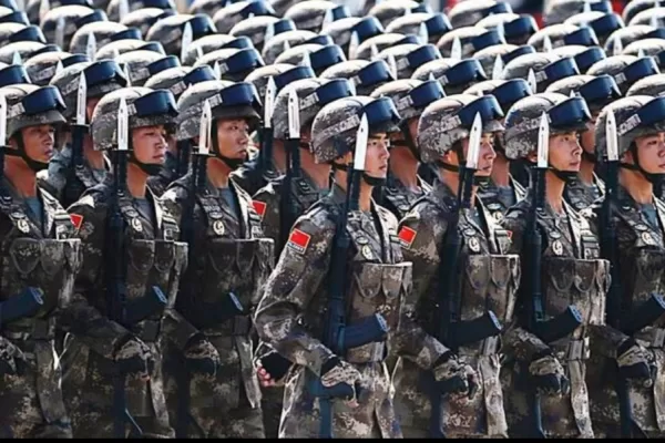 La Cina è armata e si trova a 70 km da Kiev: Xi Jinping ha ricostruito la Russia bellica e minaccia la Nato