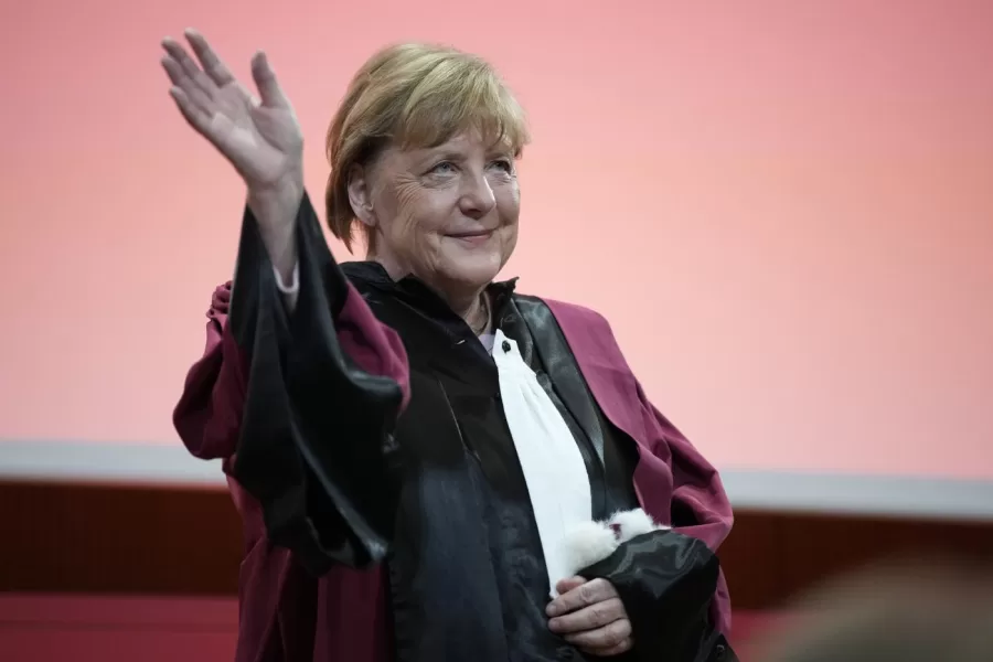 C’era una volta Angela Merkel: l’economia tedesca si è inceppata e oggi Berlino porta al declino l’industria europea