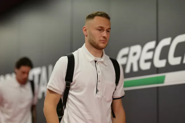 Atalanta’s Teun Koopmeiners arrives at the stadium for the Italian Cup final soccer match between Atalanta and Juventus at Rome’s Olympic Stadium, Italy, Wednesday, May 15, 2024. (Alfredo Falcone/LaPresse)