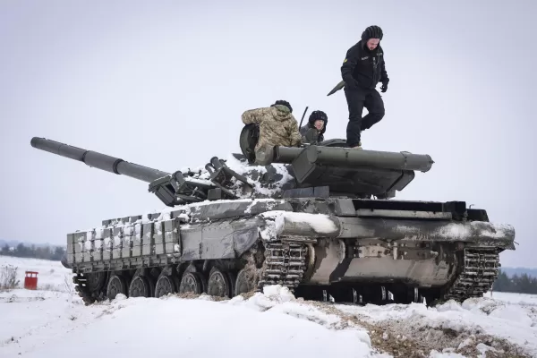 La vendetta russa per l’invasione del Kursk, consolidare il Donbass e lasciare l’Ucraina al buio d’inverno: il pericolo per Zelensky