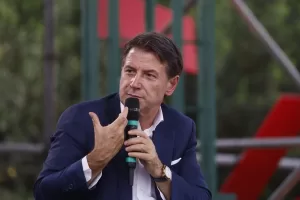 Conte contro Grillo