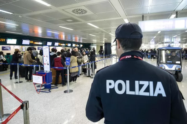 Il killer del duplice delitto di Melbourne fermato a Fiumicino 47 anni dopo: protetto dalla Grecia ma tradito da una vacanza