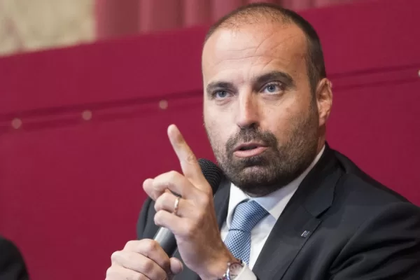 Marattin guarda oltre la crisi dei due poli: “Tre settimane al nuovo partito libdem”