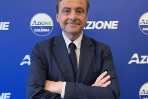 Carlo Calenda: “Partito di Draghi? La grande crisi in arrivo potrebbe ricomporlo”