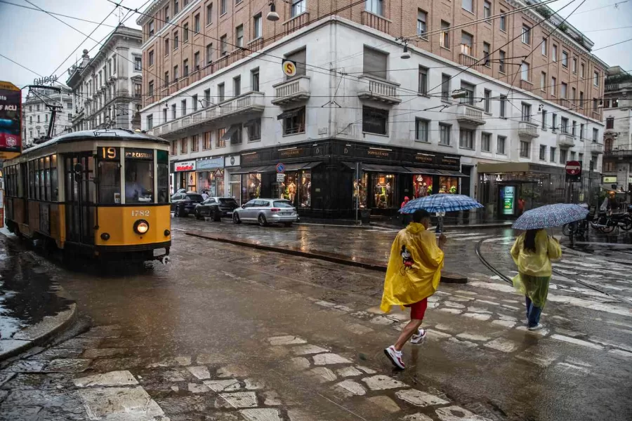 Milano allagata,  polemiche ad ogni acquazzone ma la città è salva grazie al “tampone idraulico” dell’ingegner Colombo