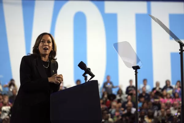 L’appello di Kamala Harris in cerca di voti repubblicani: tanta retorica, pochi contenuti