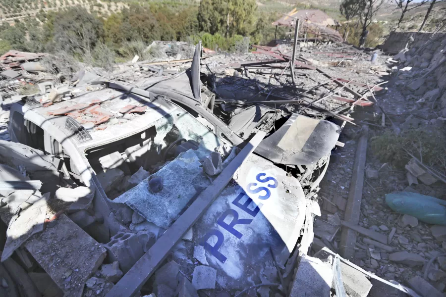 Massacro a Jabalia, medici e pazienti intrappolati in ospedale, giornalisti uccisi in Libano e attacco all’Unifil