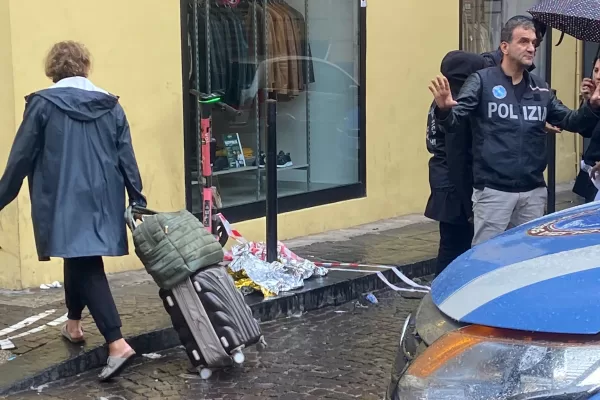 Chi era Emanuele Tufano ammazzato a 15 anni a Napoli, feriti due amici. Il ricordo della professoressa: “Figlio di questa città sempre più croce e delizia”