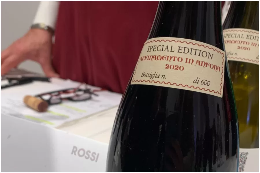 I 50 vini rari della guida del Gambero Rosso: spicca l’Eleuteria Special Edition in anfora di Tenuta del Travale