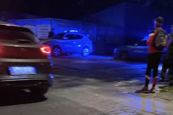 Napoli, spari e terrore a Pianura nel caos del sabato sera