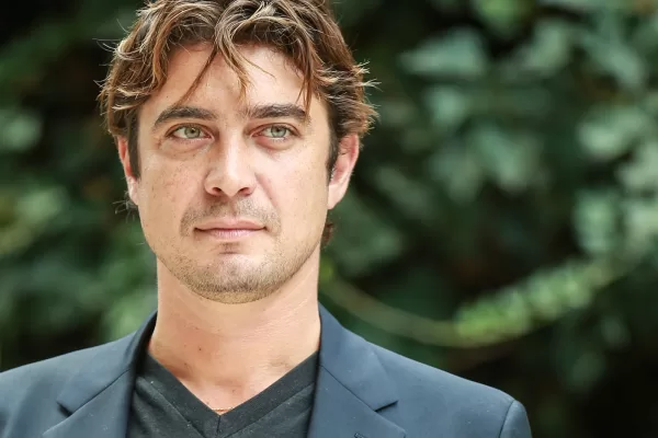 La scena di sesso tra Riccardo Scamarcio e Monica Bellucci in Manuale d’Amore: “Difficile rimanere passivo, uno può avere delle reazioni involontarie”