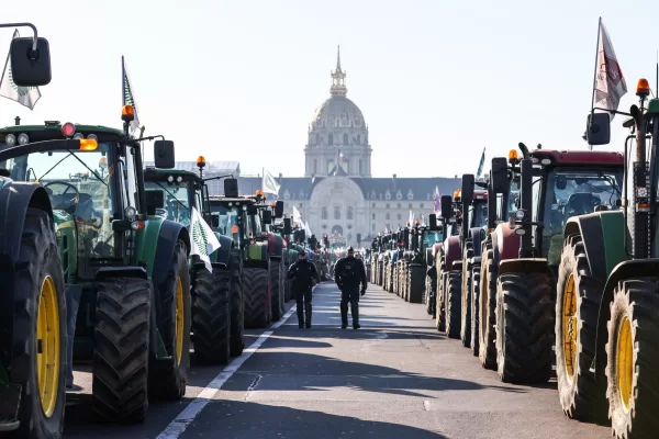 Ue-Mercosur, l’asse Francia-Italia per far saltare il più vasto accordo commerciale degli agricoltori: “Sarebbe morte piccole aziende”